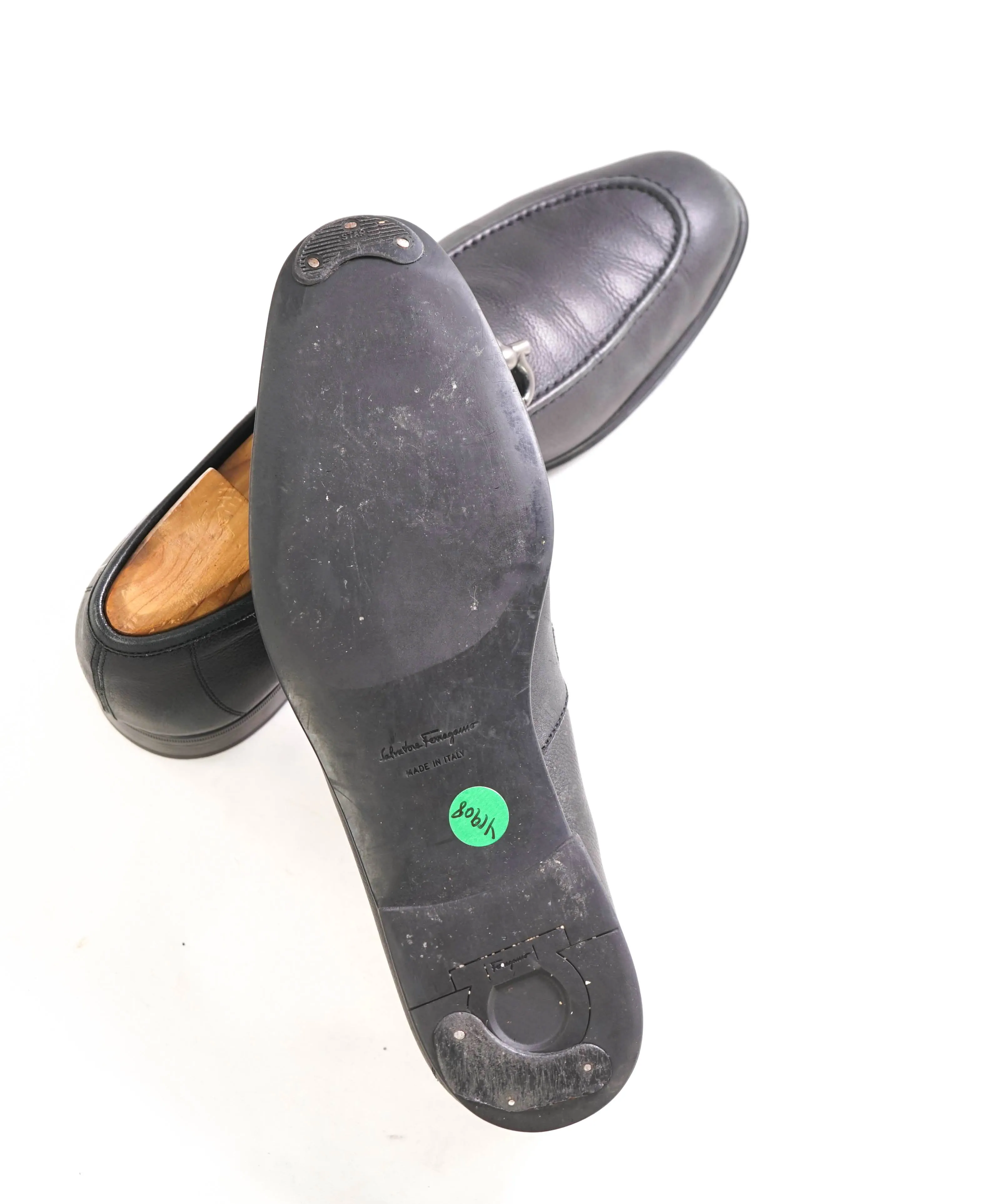 $850 SALVATORE FERRAGAMO - "REGAL" Black Pebbled Leather Loafers W TREES - 8.5 EE
