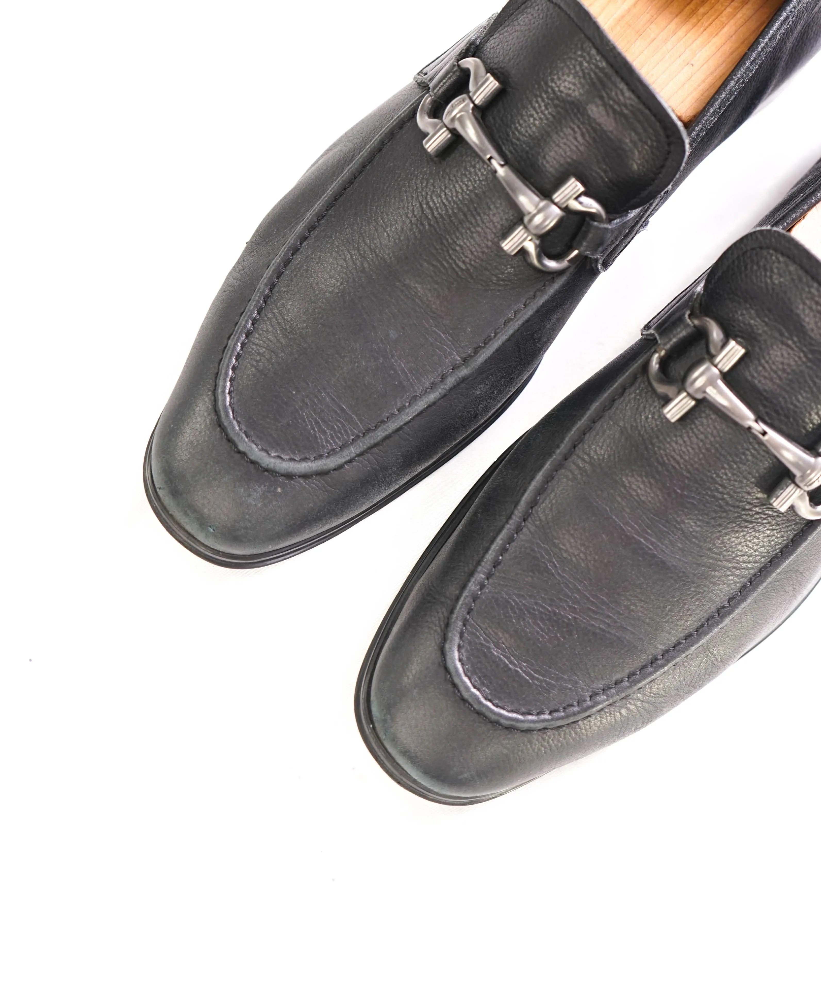 $850 SALVATORE FERRAGAMO - "REGAL" Black Pebbled Leather Loafers W TREES - 8.5 EE