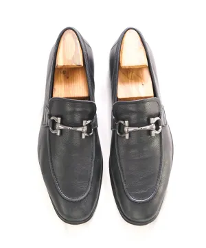 $850 SALVATORE FERRAGAMO - "REGAL" Black Pebbled Leather Loafers W TREES - 8.5 EE