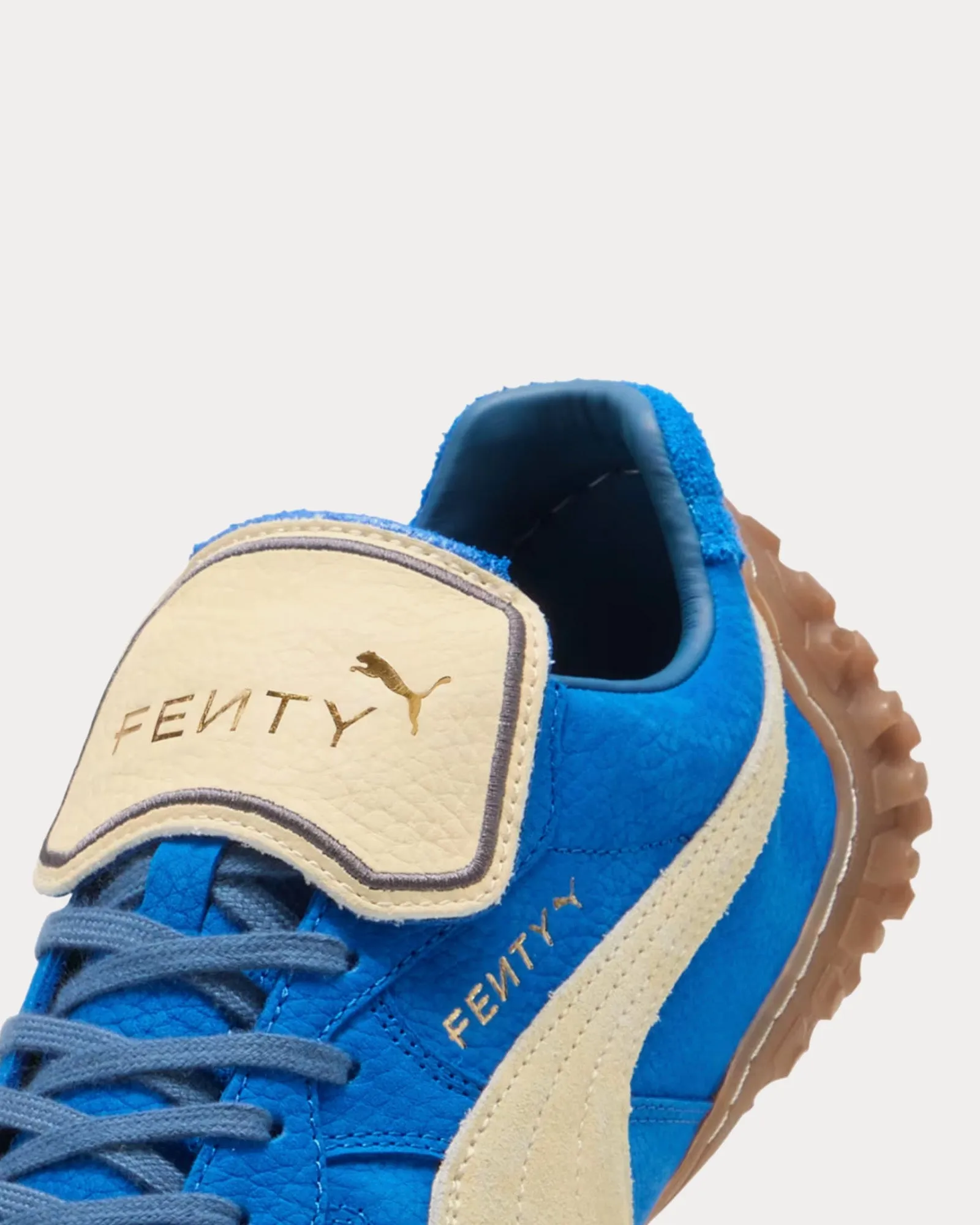 Avanti LS Puma Team Royal / Creamy Vanilla Low Top Sneakers