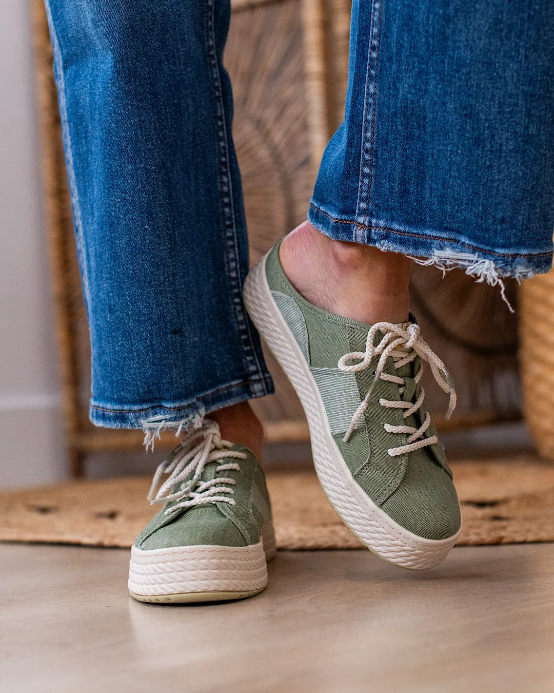 Blowfish Super Slide Sneakers - Pistachio