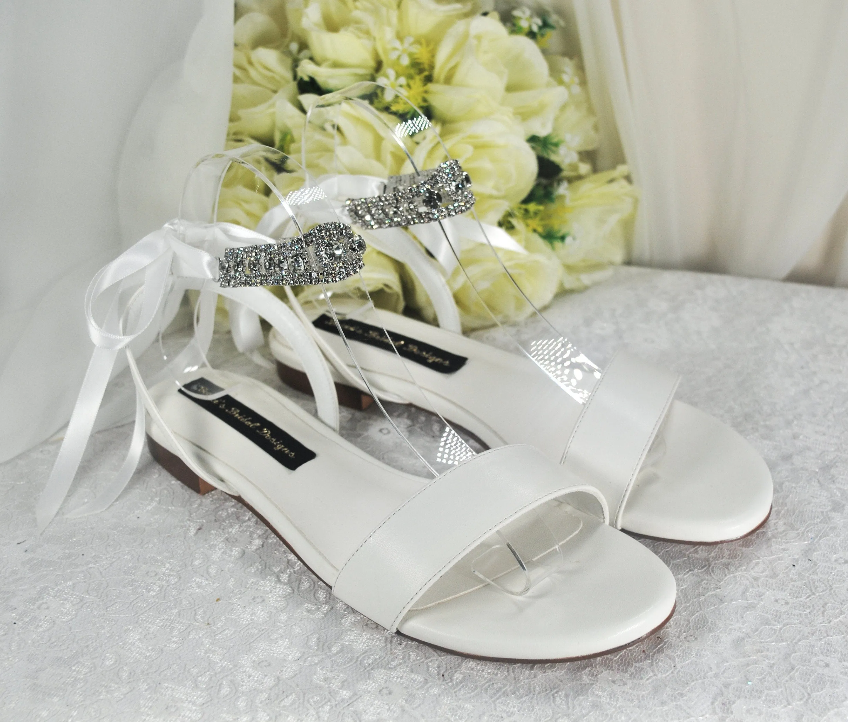 Ivory Flat Sandals  Size UK6 / US8.5