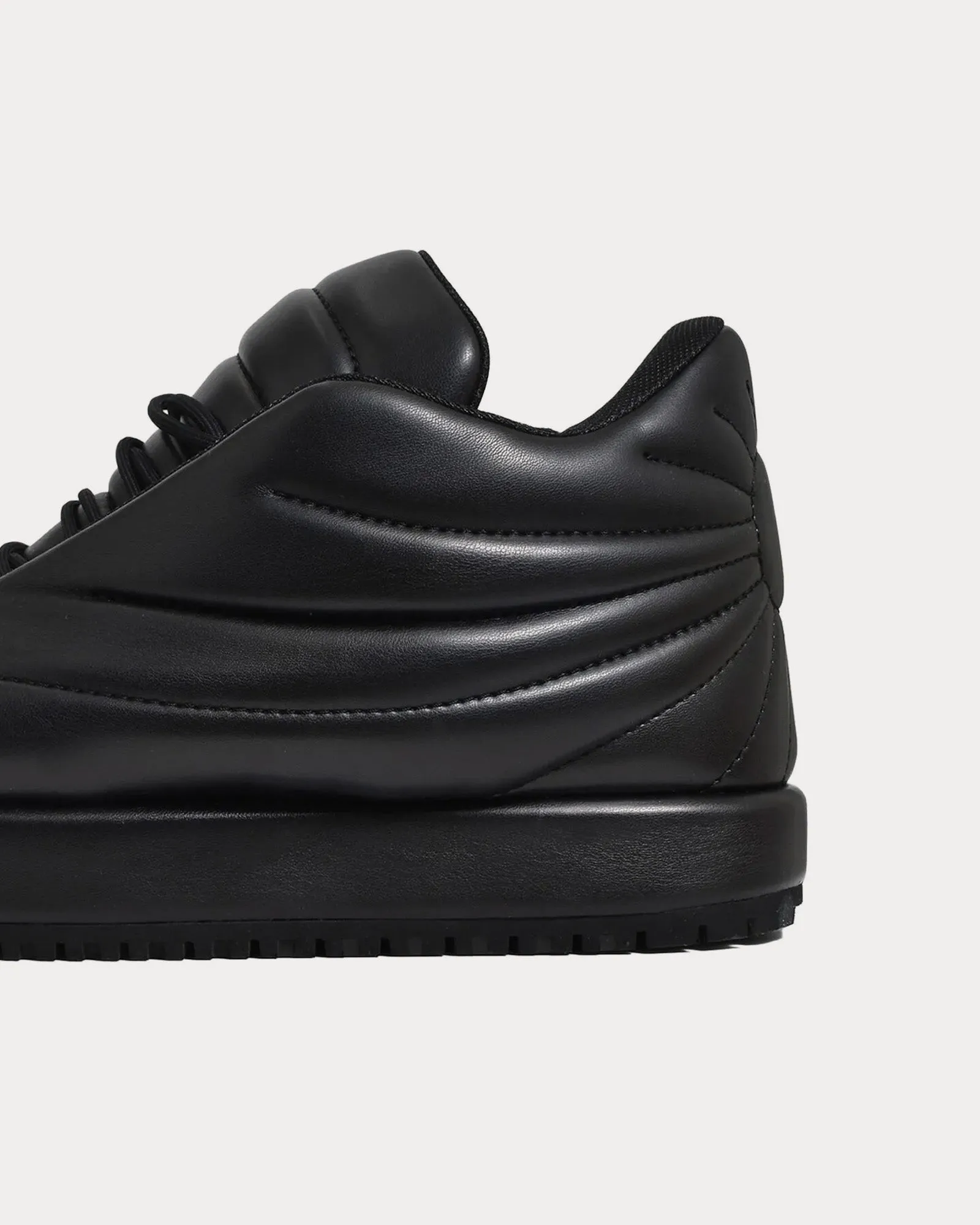 Nuvola Pluto Leather Black Low Top Sneakers
