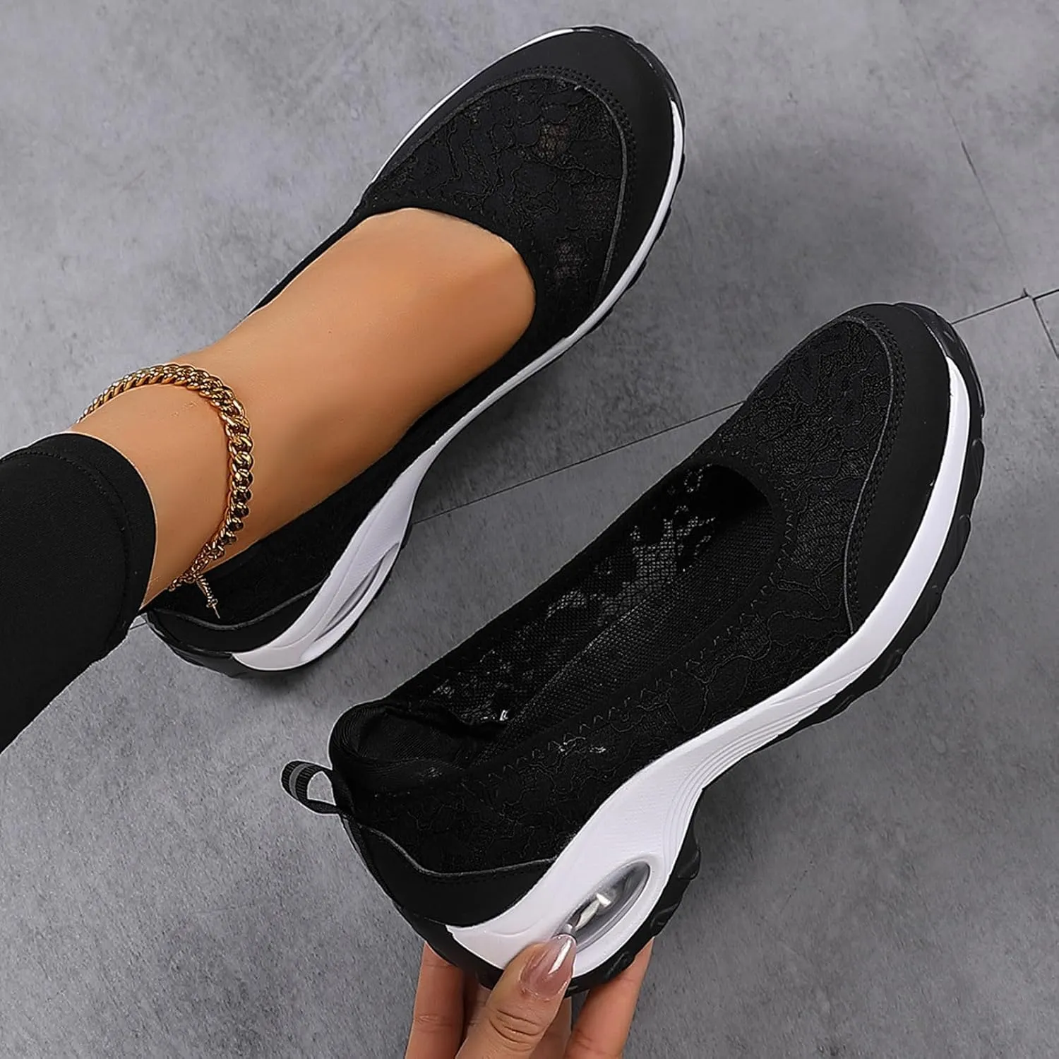 Slip on Walking Shoes Women Non Slip Memory Foam Comfortable Running Shoes Breathable Mesh Sports Workout Tennis Shoes Ladies 2024 Fashion Sneakers
