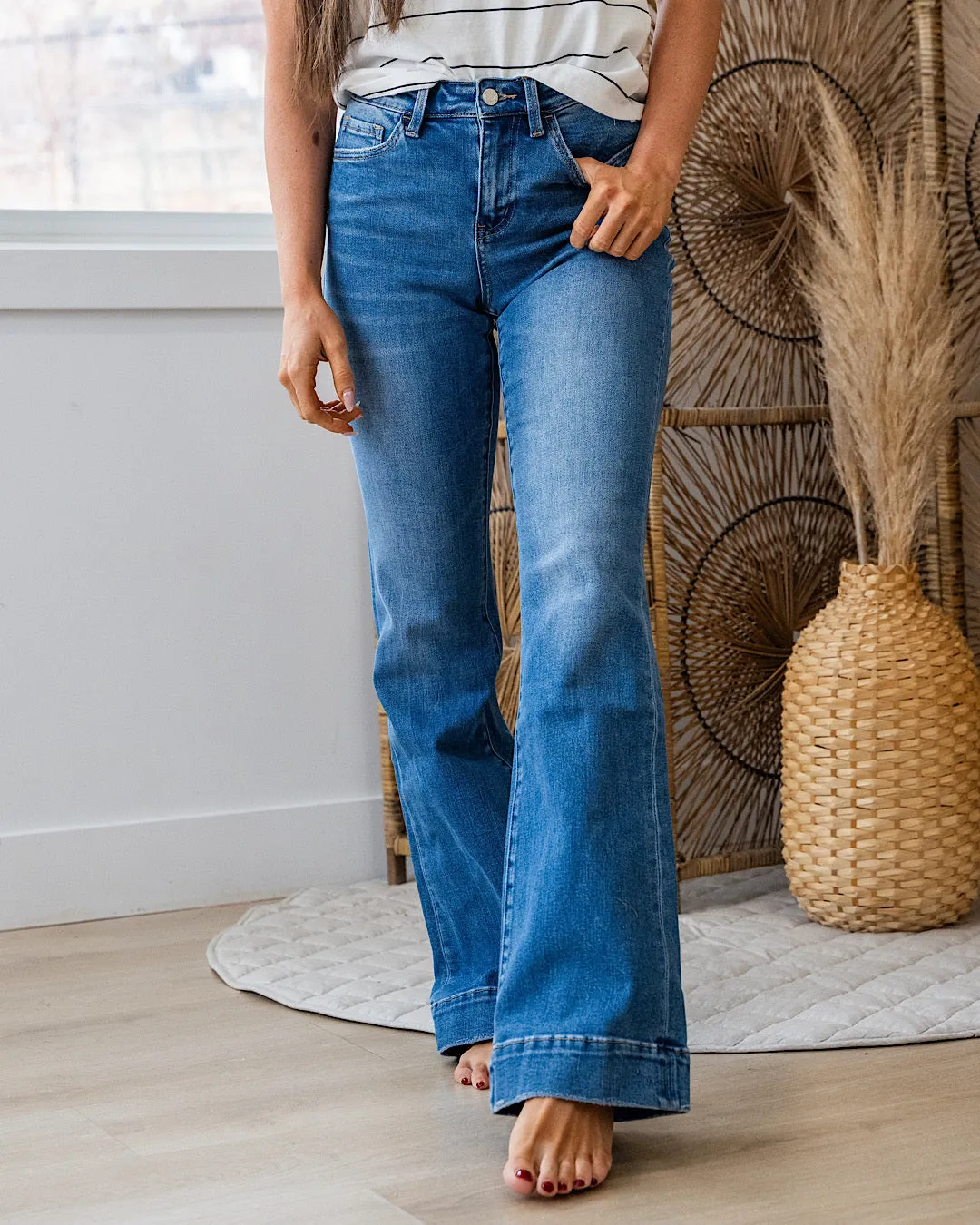 Vervet Hallie Relaxed Flare Trouser Jeans