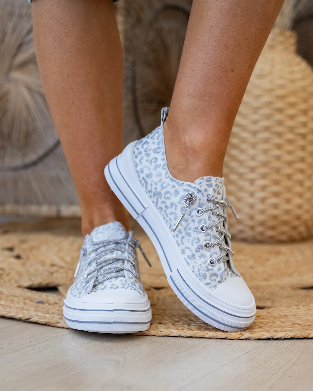Very G Aman Sneakers - Color Options Available!
