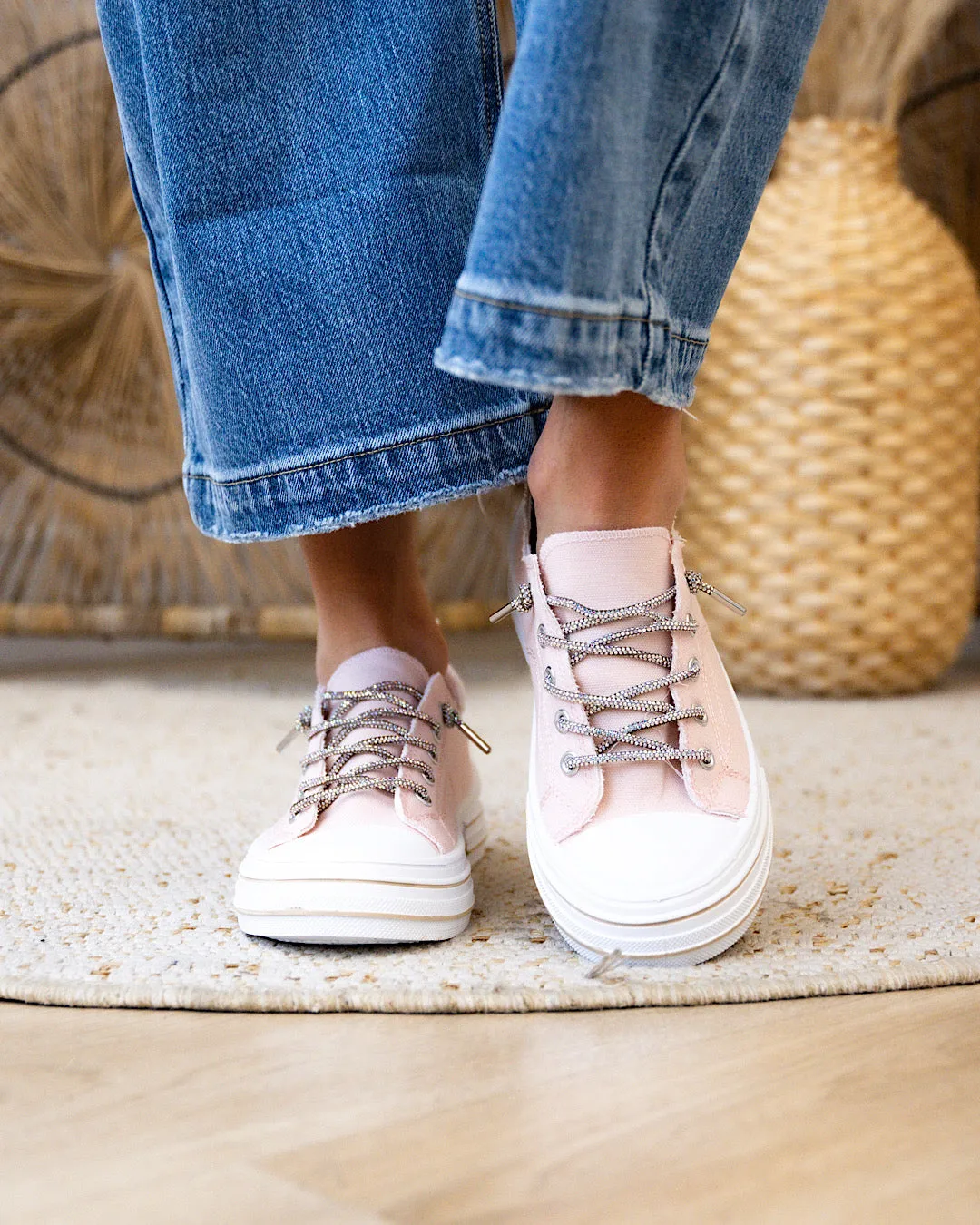 Very G Aman Sneakers - Color Options Available!