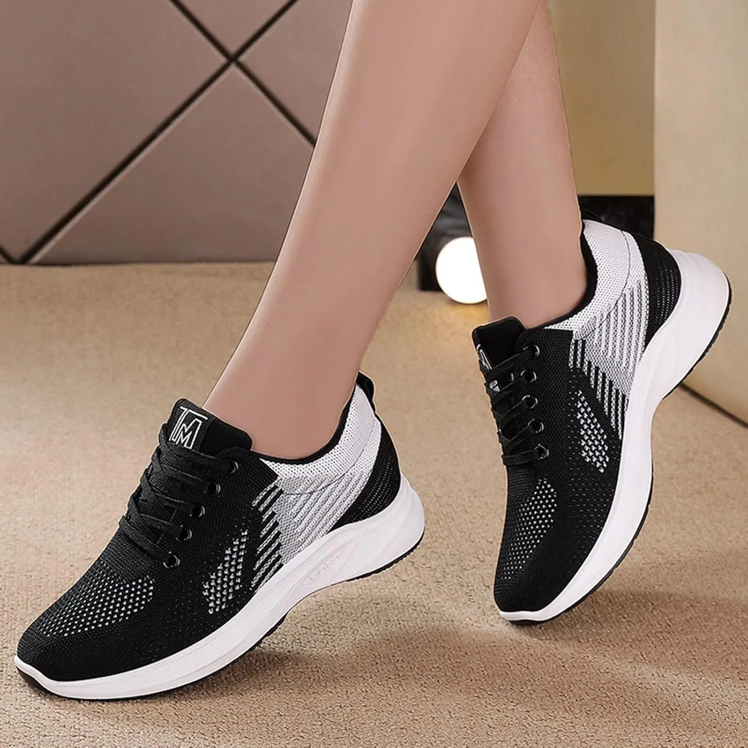 Womens Running Sneakers Breathable Flying Woven Lace Up Walking Shoes Summer Casual Non Slip Outdoor Sports Shoes