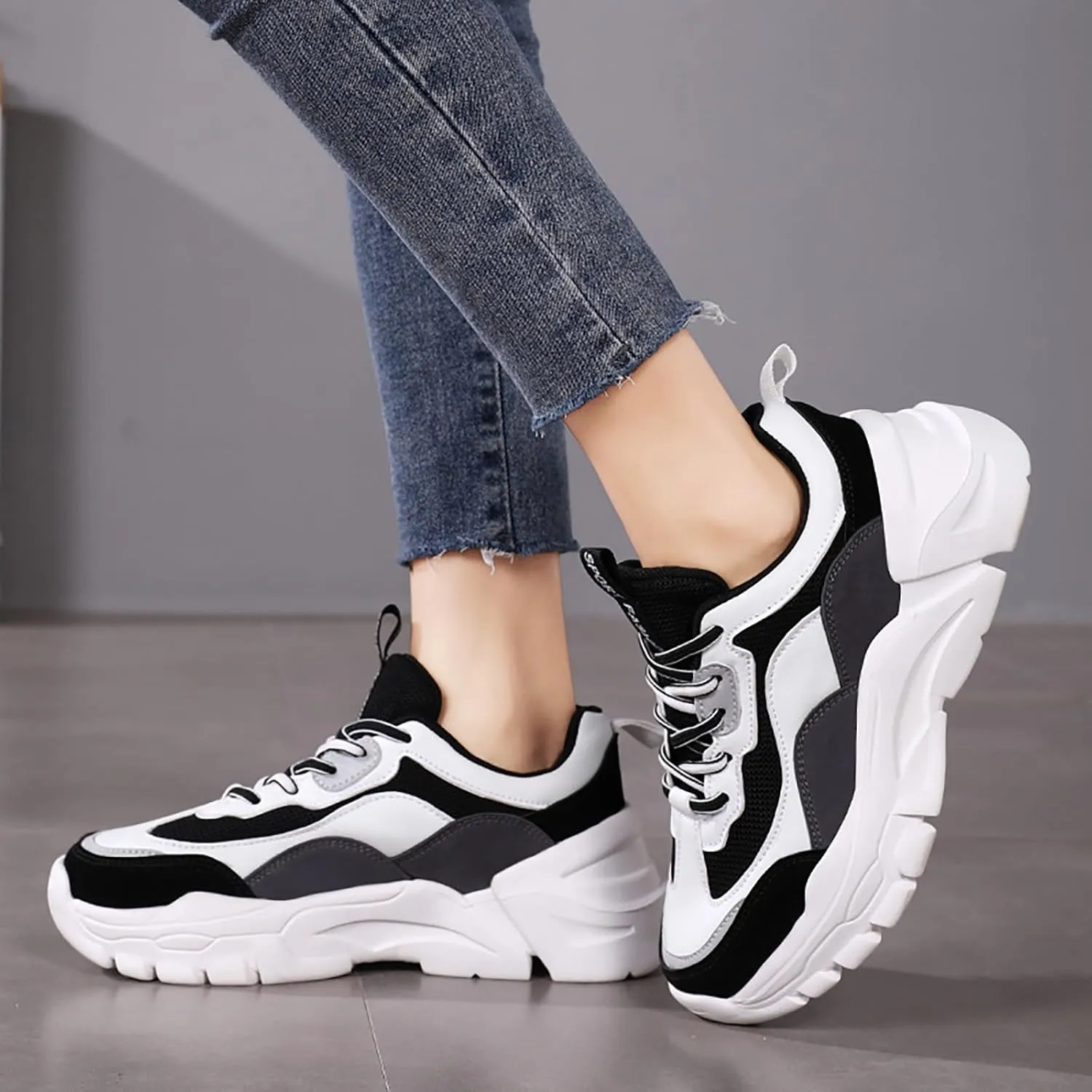 Women's Slip on Walking Shoes Memory Foam Non Slip Running Shoes Wide Width Breathable Gym Workout Shoes Lightweight Sneakers Indoor Outdoor