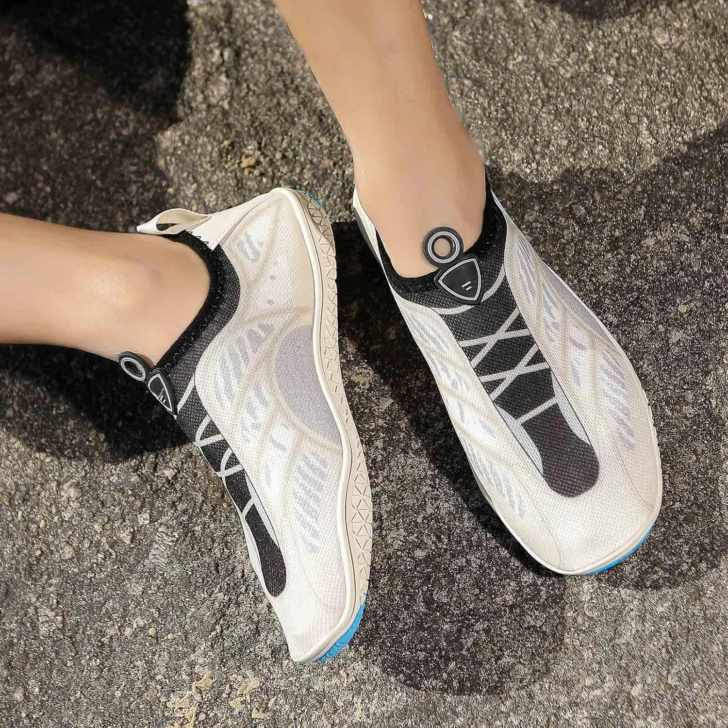Women's Slip on Walking Shoes Non Slip Memory Foam Running Shoes Wide Width Breathable Mesh Sports Workout Tennis Shoes Lightweight Fashion Sneakers